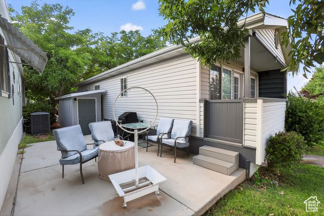 24 COTTONWOOD LN, Hurricane, UT 84737