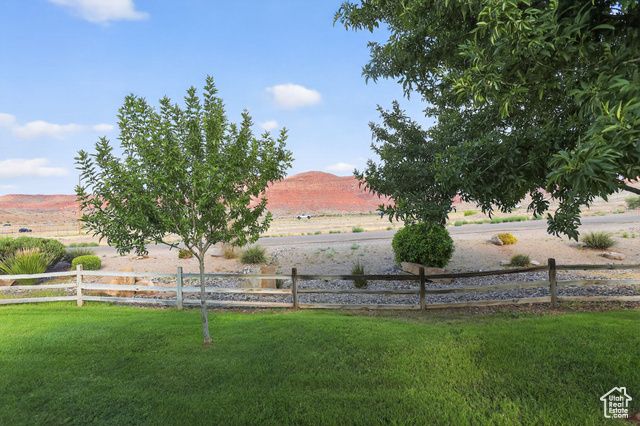 24 COTTONWOOD LN, Hurricane, UT 84737
