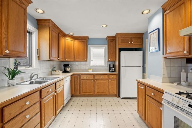 14 Aerial St, Arlington, MA 02474