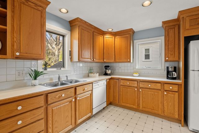 14 Aerial St, Arlington, MA 02474