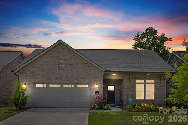 314 Lifestyle Court, Gastonia, NC 28056