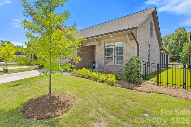 314 Lifestyle Court, Gastonia, NC 28056