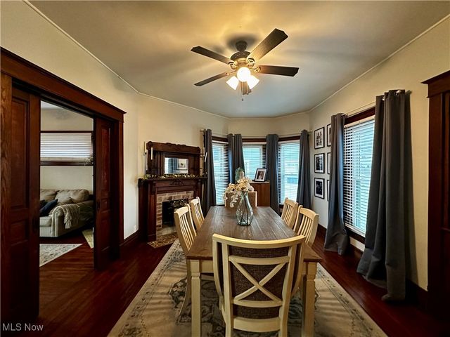 209 Oakwood Avenue, Marietta, OH 45750