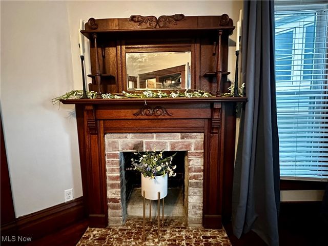 209 Oakwood Avenue, Marietta, OH 45750