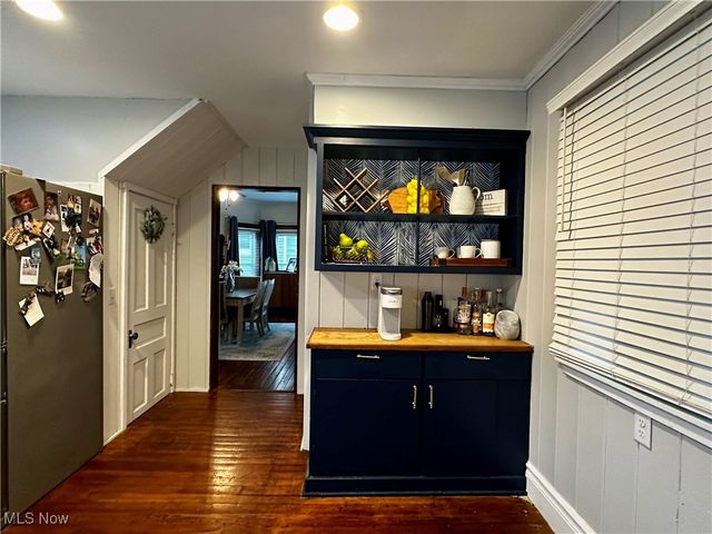 209 Oakwood Avenue, Marietta, OH 45750