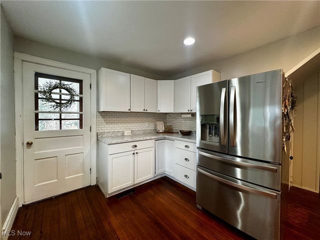 209 Oakwood Avenue, Marietta, OH 45750