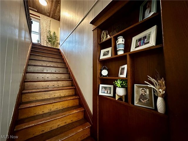 209 Oakwood Avenue, Marietta, OH 45750