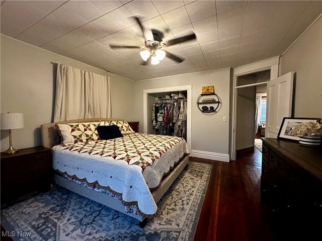 209 Oakwood Avenue, Marietta, OH 45750