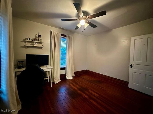 209 Oakwood Avenue, Marietta, OH 45750