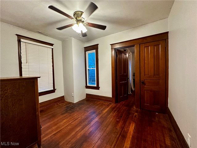 209 Oakwood Avenue, Marietta, OH 45750