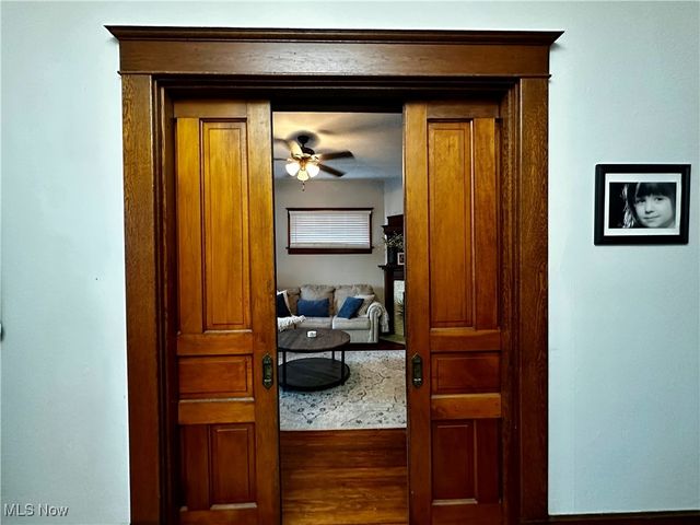 209 Oakwood Avenue, Marietta, OH 45750