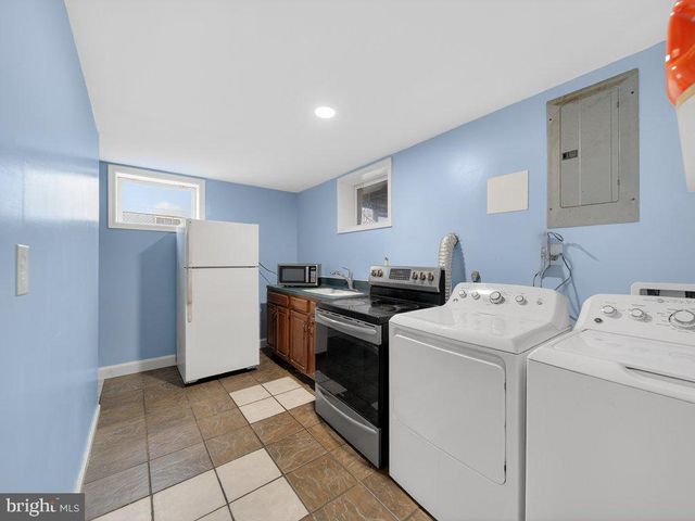 10127 LOMOND DR, Manassas, VA 20109