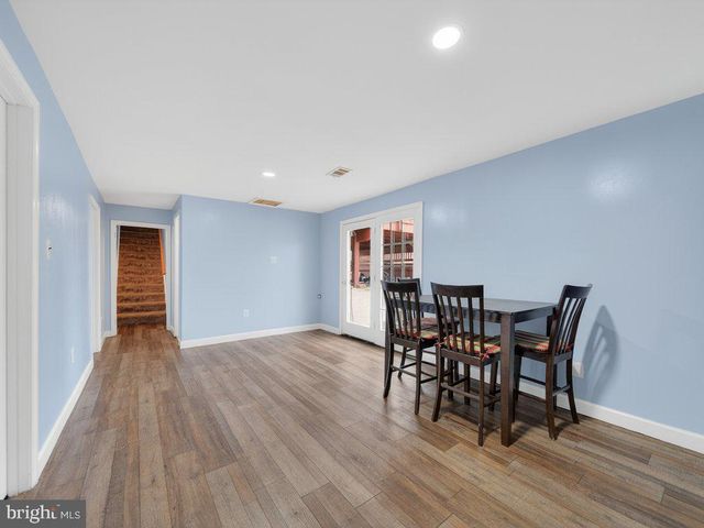 10127 LOMOND DR, Manassas, VA 20109