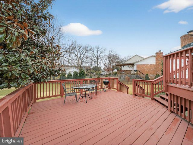 10127 LOMOND DR, Manassas, VA 20109