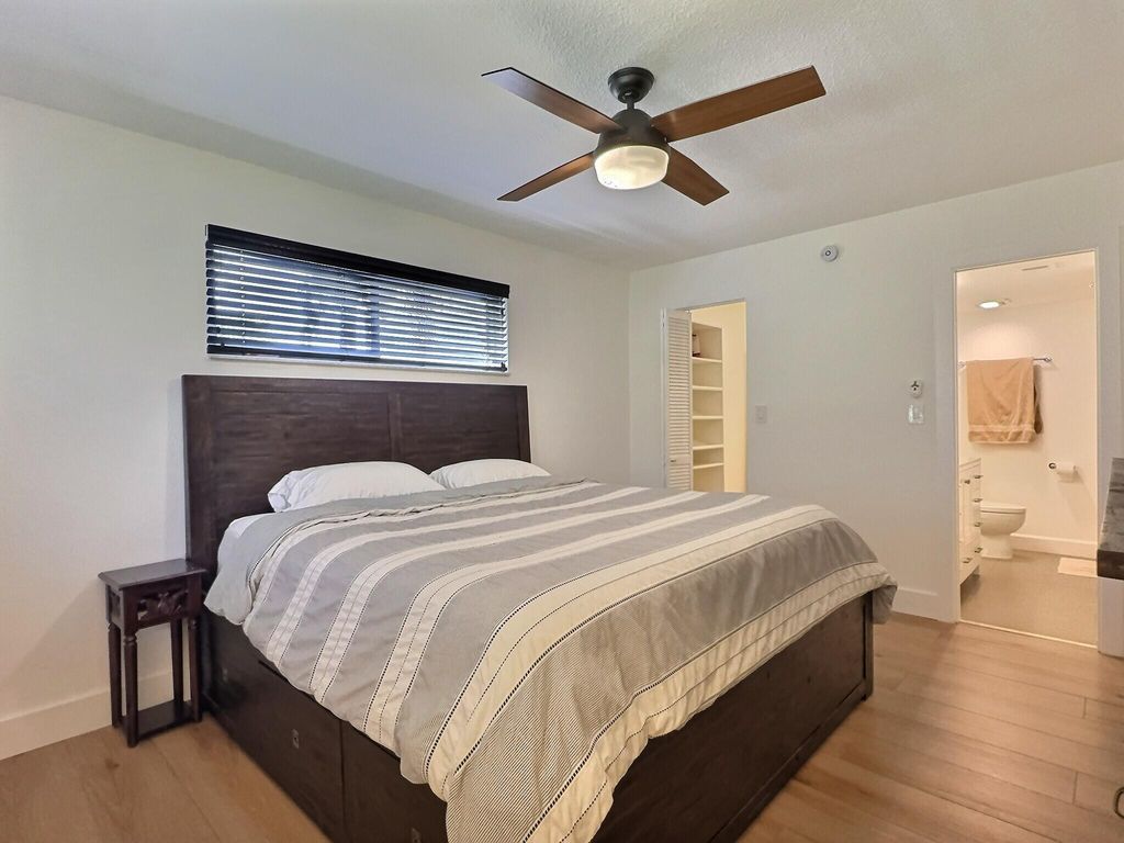 3017 N Oakland Forest Drive 308, Oakland Park, FL 33309