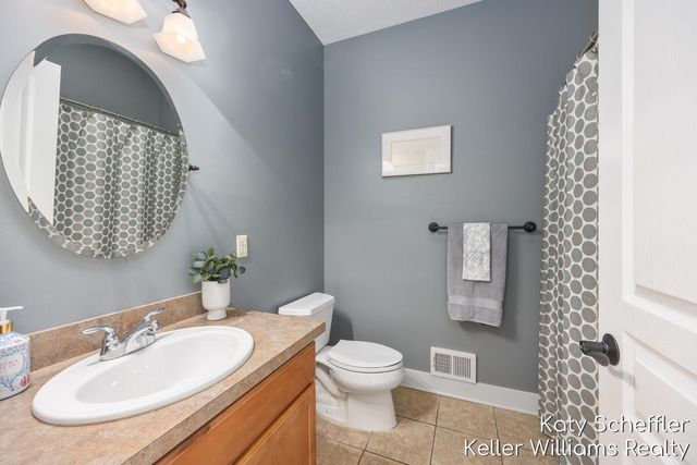11320 Long Lake Drive Nw, Sparta Twp, MI 49345
