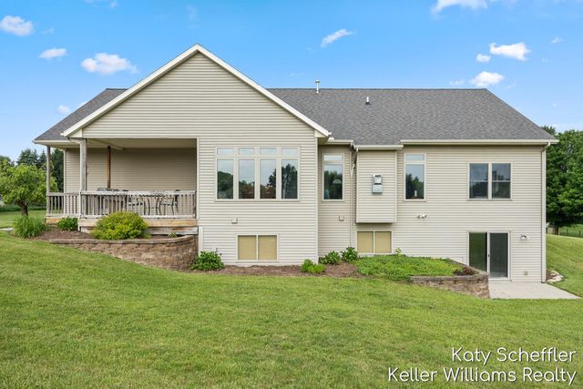 11320 Long Lake Drive Nw, Sparta Twp, MI 49345