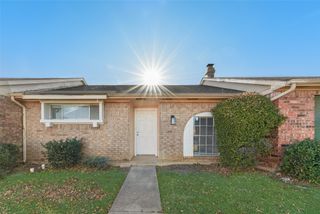 80 E Mountain Creek Drive 19, Grand Prairie, TX 75052