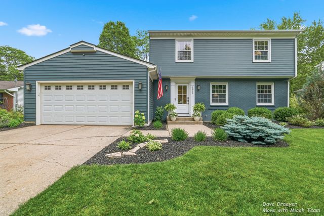 1910 Ridgemoor Drive SE, Grand Rapids, MI 49506