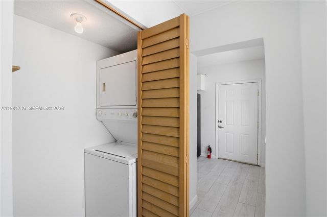 1431 NW 30th St, Miami, FL 33142