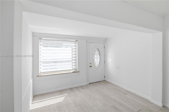 1431 NW 30th St, Miami, FL 33142