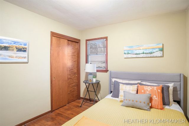 1647 W Lakewood Boulevard, Holland, MI 49424