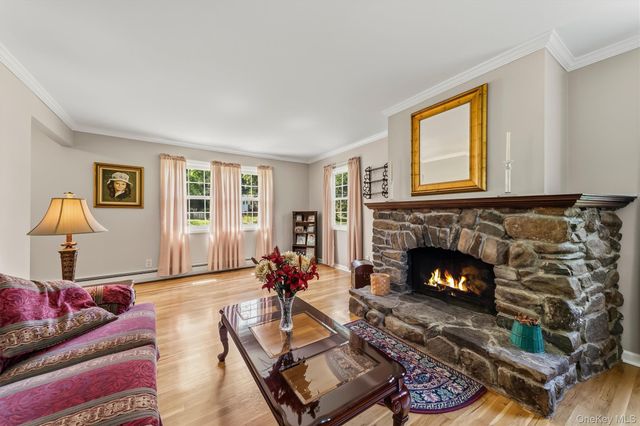 15 Cindy Lane, Highland Mills, NY 10930