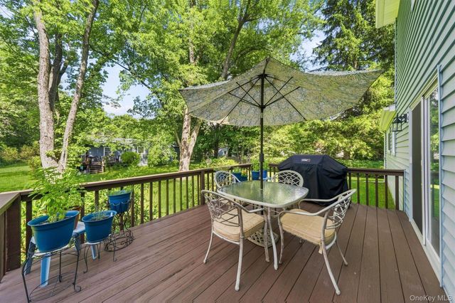 15 Cindy Lane, Highland Mills, NY 10930