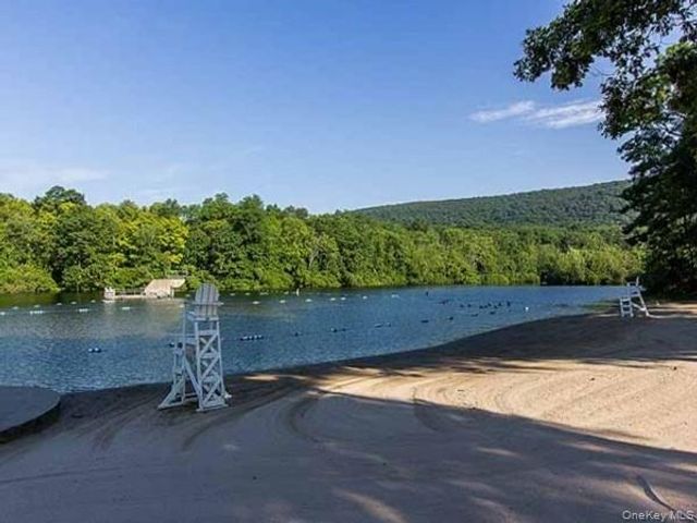 15 Cindy Lane, Highland Mills, NY 10930