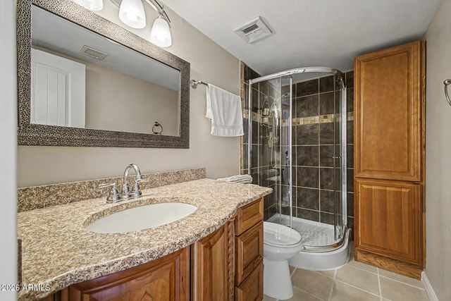 1735 W CLAREMONT Street, Phoenix, AZ 85015