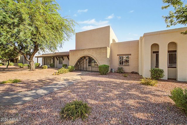 1735 W CLAREMONT Street, Phoenix, AZ 85015