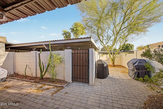 1735 W CLAREMONT Street, Phoenix, AZ 85015