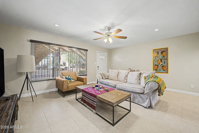 1735 W CLAREMONT Street, Phoenix, AZ 85015