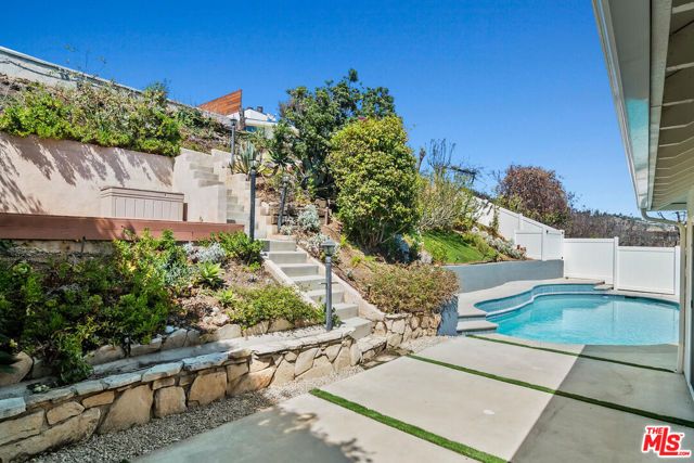 18133 Wakecrest Drive, Malibu, CA 90265