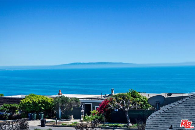 18133 Wakecrest Drive, Malibu, CA 90265