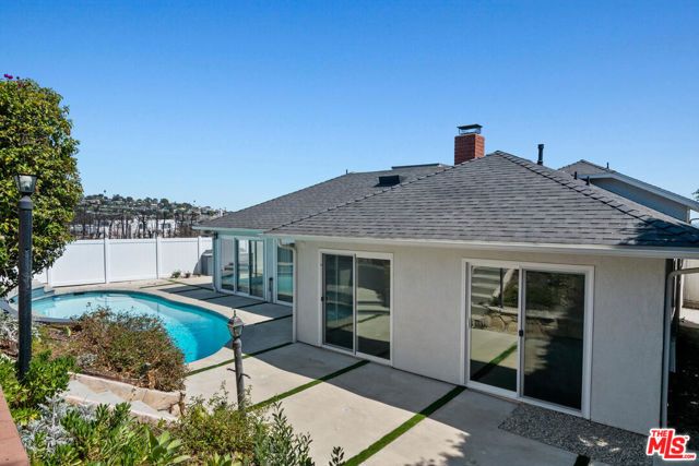 18133 Wakecrest Drive, Malibu, CA 90265