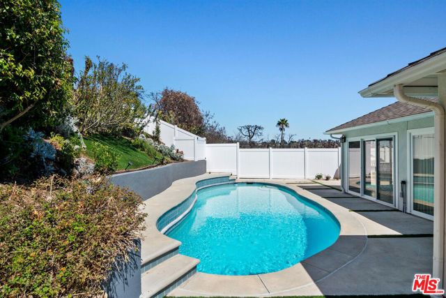 18133 Wakecrest Drive, Malibu, CA 90265