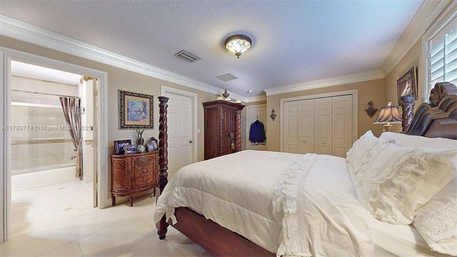 8357 NW South River Dr, Medley, FL 33166