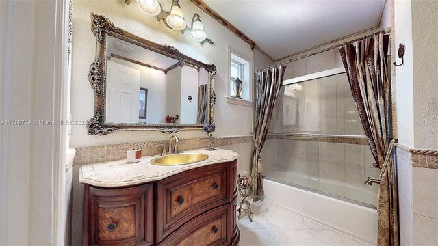 8357 NW South River Dr, Medley, FL 33166