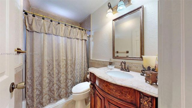 8357 NW South River Dr, Medley, FL 33166