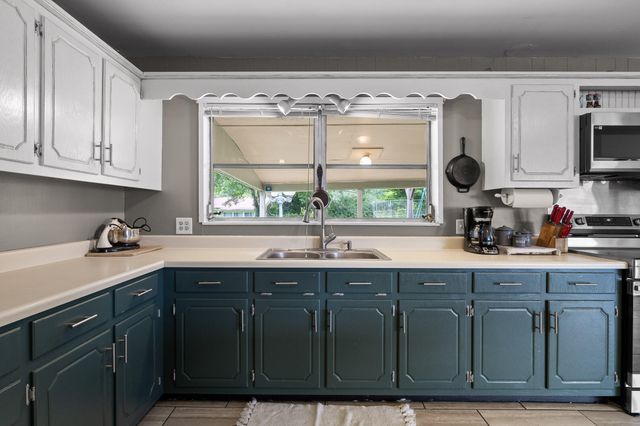 51 N Case Avenue, Trenton, GA 30752