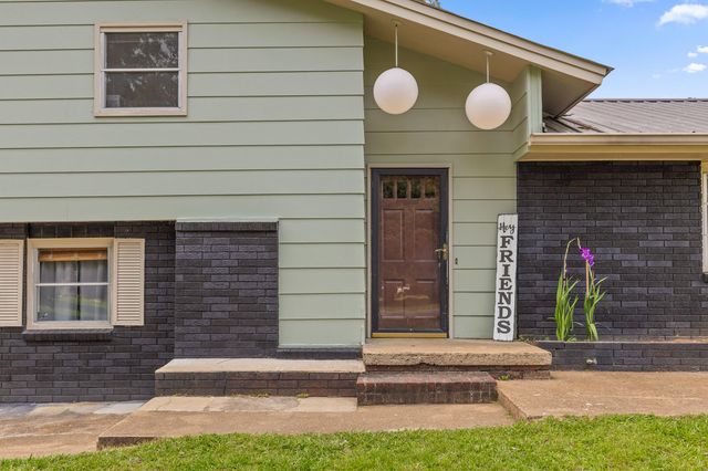 51 N Case Avenue, Trenton, GA 30752