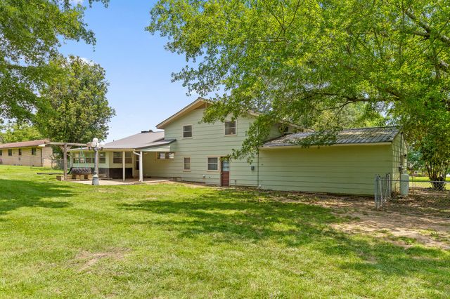 51 N Case Avenue, Trenton, GA 30752