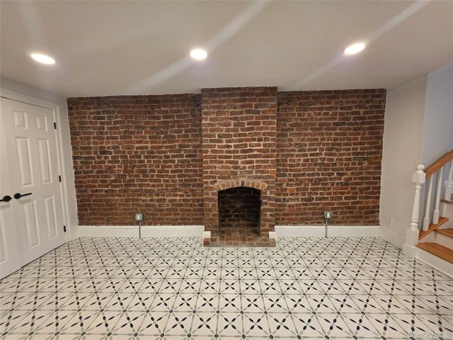 27 Bridge Street 1, Nyack, NY 10960