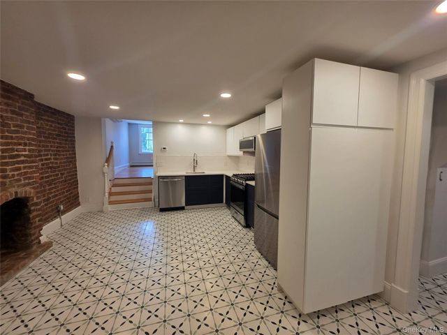27 Bridge Street 1, Nyack, NY 10960