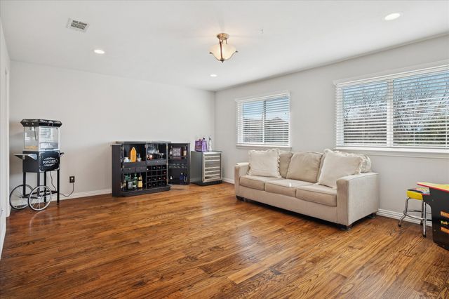 112 Woodglen Court, Southlake, TX 76092