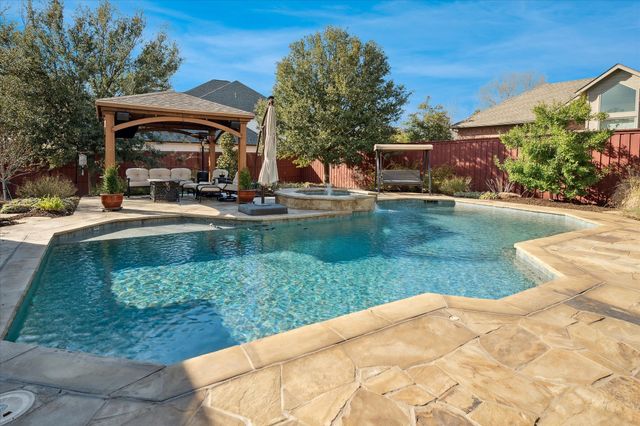 112 Woodglen Court, Southlake, TX 76092