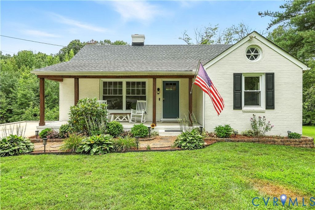 5721 Broad Street Rd, Kents Store, VA 23084