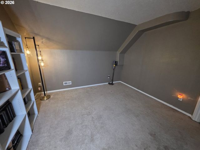 4986 REBECCA St, Salem, OR 97305