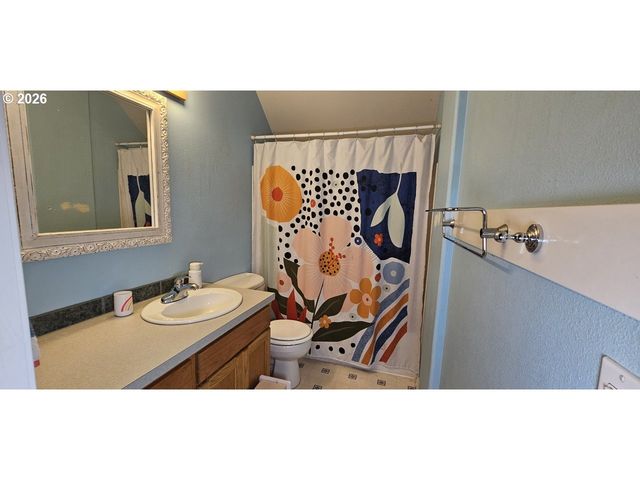 4986 REBECCA St, Salem, OR 97305